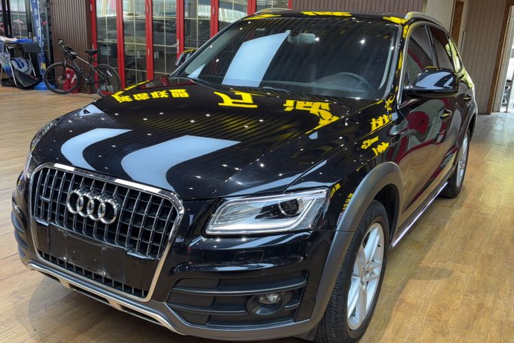 Used Audi Q5 2018 Collector's Edition 40 TFSI Technology Model
