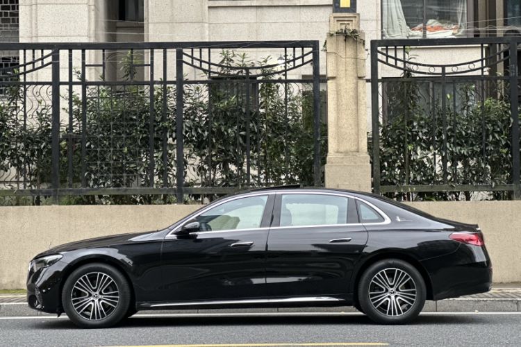 Used Mercedes-Benz E-Class 2025-Year Facelift E 260 L
