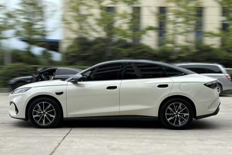 Used BYD Seal 06 New Energy 2025 DM-i Smart Drive 120KM Deluxe Model
