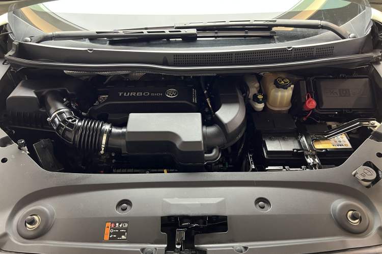 Used Buick GL8 2020 ES Land Cruiser 653T Luxury Model
