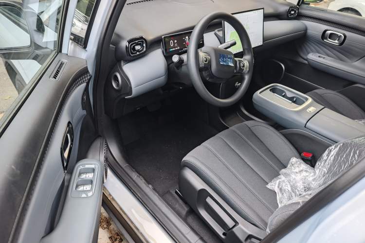 Used AION UT 2025 330 Starlight Edition
