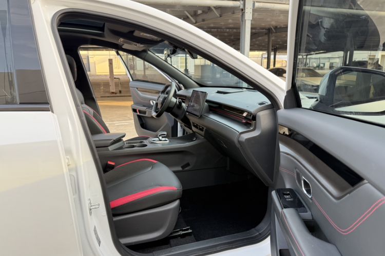 Used JETOUR Dashing 2023 1.5T DCT Starlight Shine Pro Edition
