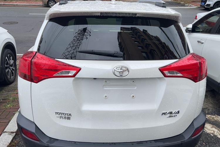 Used Toyota RAV4 2015 2.0L CVT Four-Wheel Drive New Edition
