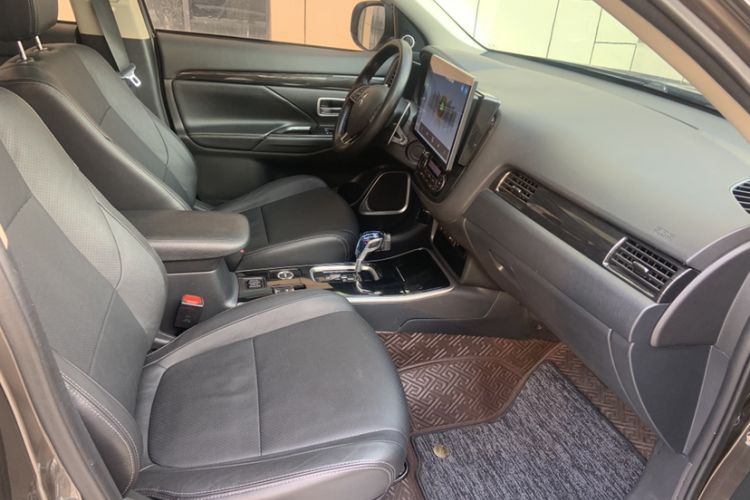 Used Mitsubishi Outlander 2018 2.4L 4x4 Elite Edition 5 Seats