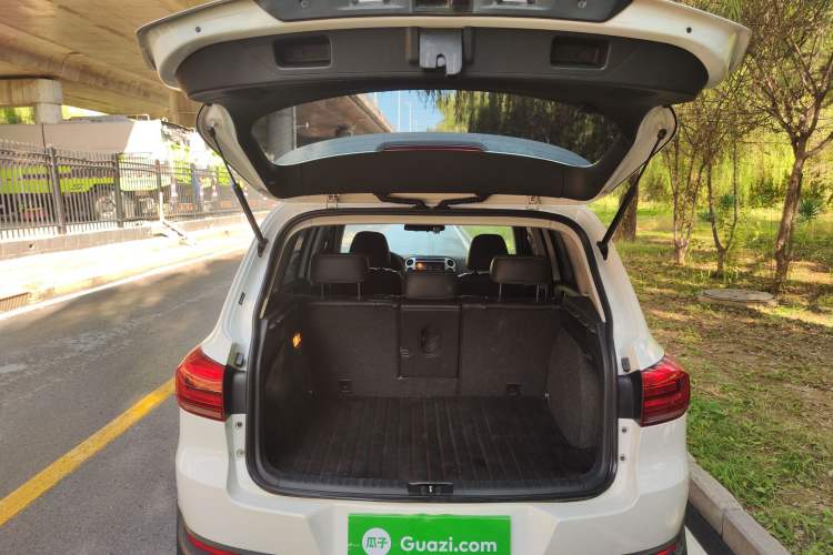 Used Volkswagen Tiguan 2017 300TSI Automatic Two-Wheel Drive Silk Road Comfort Edition