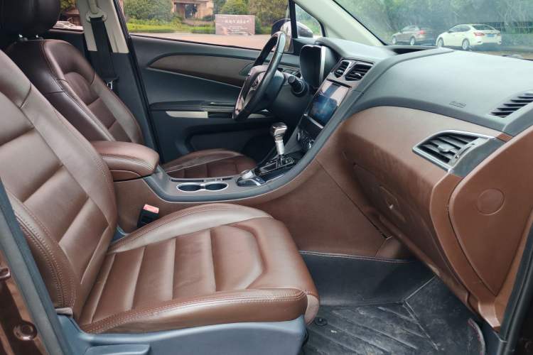 Used Haima V70 2016 1.5T Automatic - Comfort Plus Version 6 Seats
