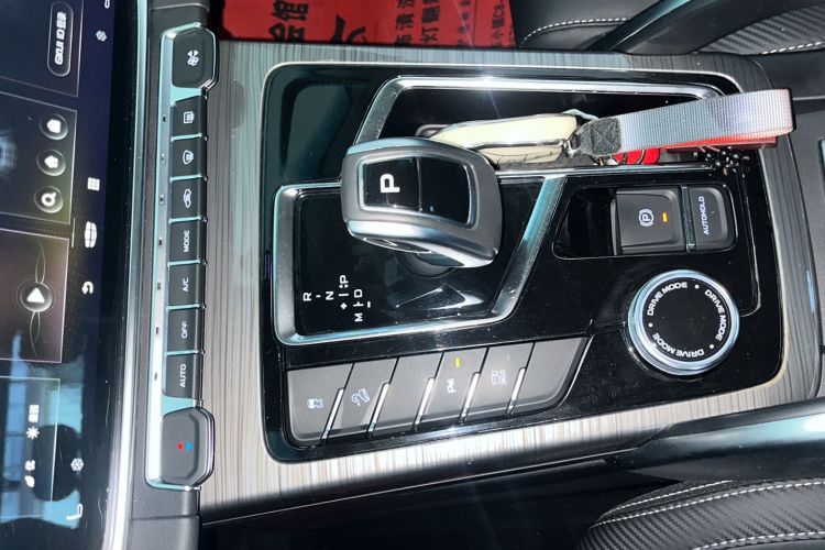 Used Geely Auto Emgrand X7 Sport 2020 1.8TD DCT ZhiZun PRO
