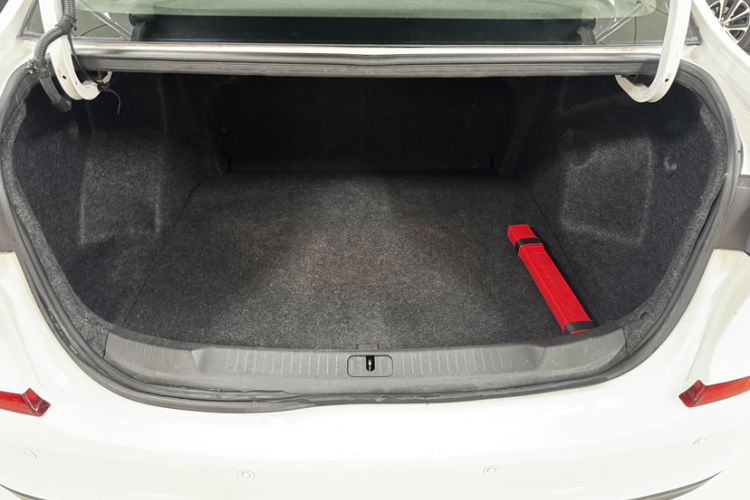 Used Chevrolet Monza 2021 320 Automatic Enjoyment Sunroof Edition
