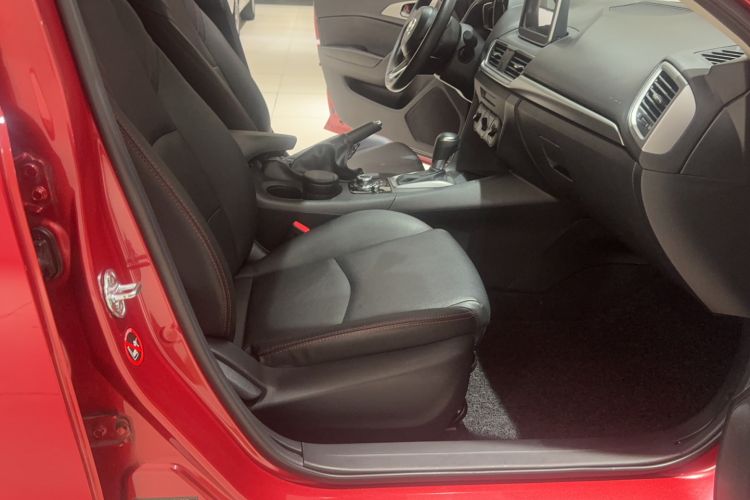 Used Mazda Mazda 3 Axela 2017 Sedan 1.5L Automatic Comfort Model Emission Standard China V
