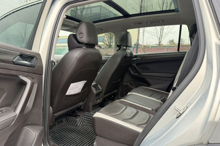 Used Volkswagen Tiguan L 2018 330TSI Automatic Two-Wheel Drive Luxury Edition
