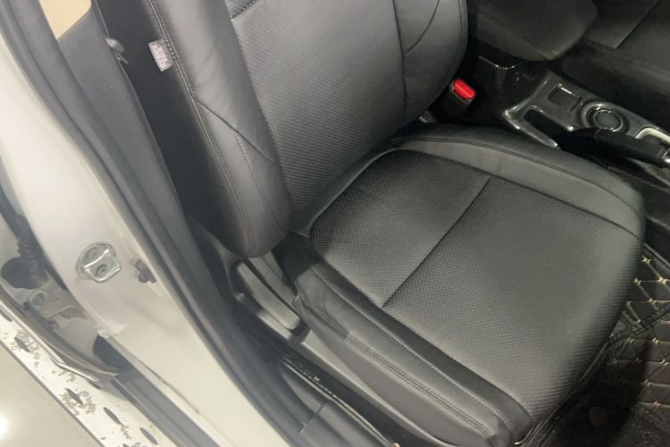 Used Mitsubishi Outlander 2016 2.0L Two-Wheel Drive Fashion Edition 5 Seats