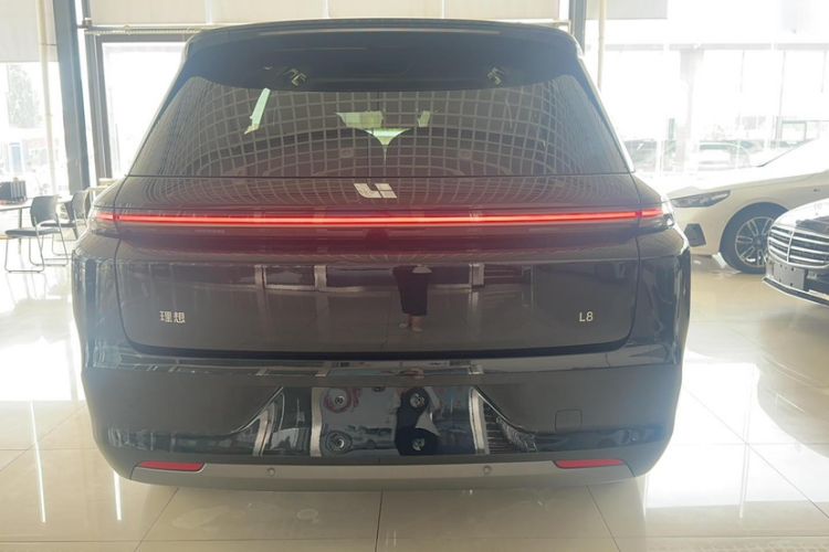 Used Li Auto L8 2024 PRO Model
