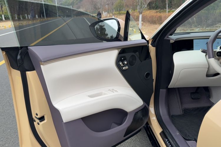 Used  11 2024 630 Rear-Wheel Drive Edition with Three Lasers