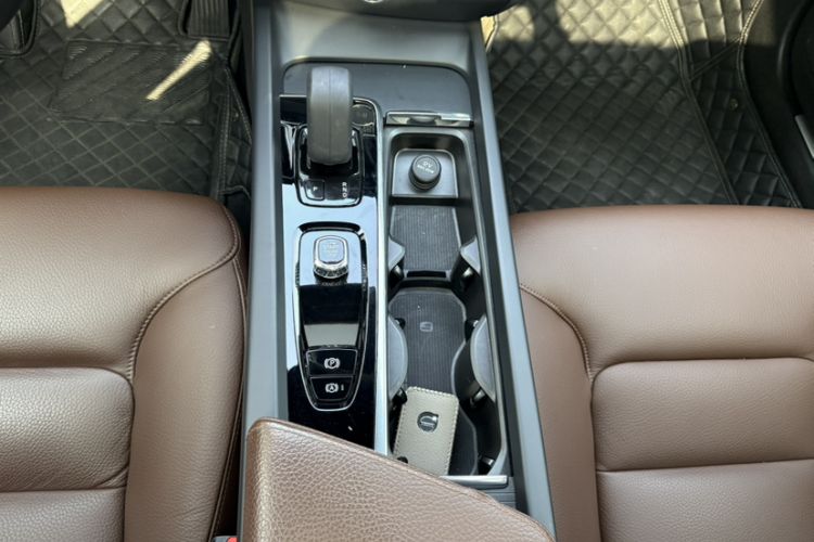 Used Volvo S60 2022 B4 Zhiyi Luxury Edition
