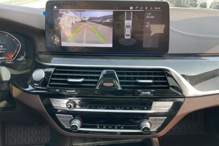 Used BMW 5 Series 2022 Second Facelift 525Li Luxury Package
