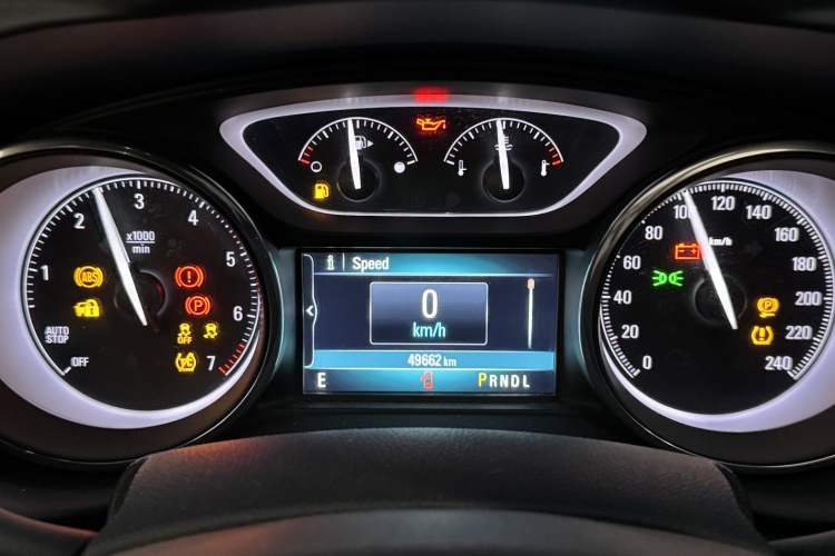 Used Buick Envision 2020 20T Two-Wheel Drive Luxury Model
