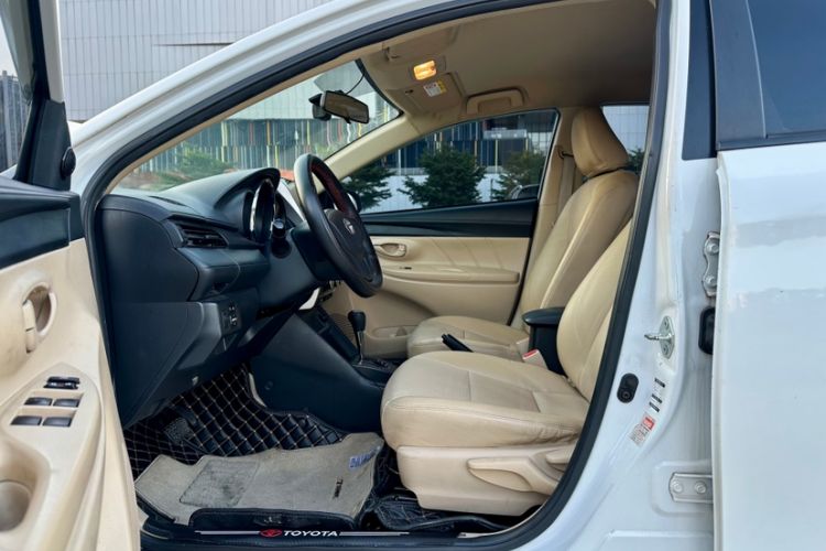 Used Toyota YARiS L 2019 1.5E CVT Dynamic Edition China VI compliant
