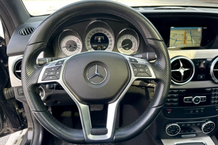 Used Mercedes-Benz GLK-Class 2015 GLK 260 4MATIC Fashion Edition Ultimate Version
