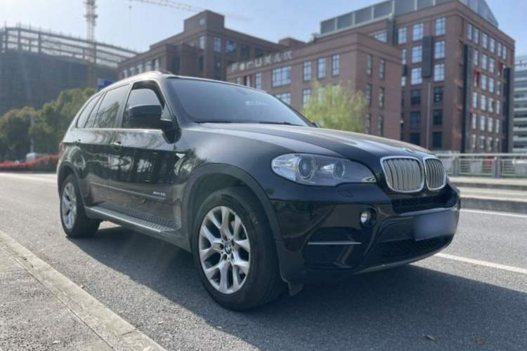 Used BMW X5 2013 xDrive35i Luxury Model

