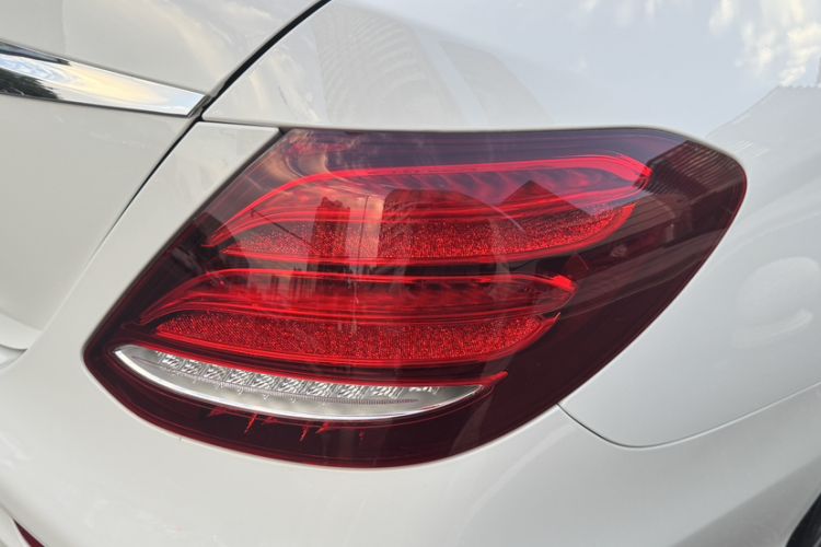 Used Mercedes-Benz E-Class 2020 E 300 L Sporty and Stylish Model
