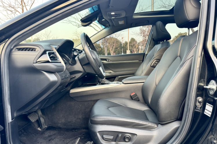 Used Toyota Camry 2019 Revised Version Dual-Engine 2.5 HG Luxury Edition
