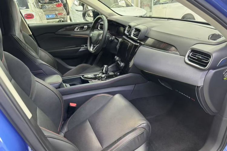 Used Lynk & Co 02 2018 2.0T DCT 4x4 Sport Pro Edition China V Standard
