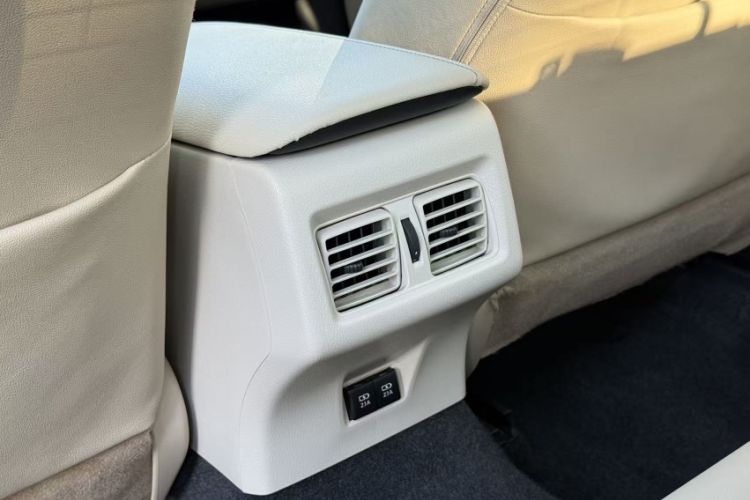 Used Toyota Camry 2019 2.0G Luxury Edition China V Standard
