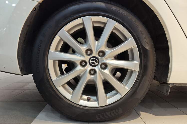 Used Mazda Atenza 2015 2.0L Blue Sky Prestige Edition
