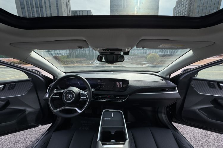 Used Buick LaCrosse 2025 28T Platinum Edition