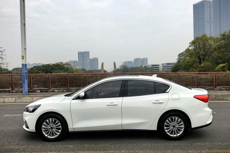 Used Ford Focus 2021 Sedan EcoBoost 180 Automatic Trendy Model