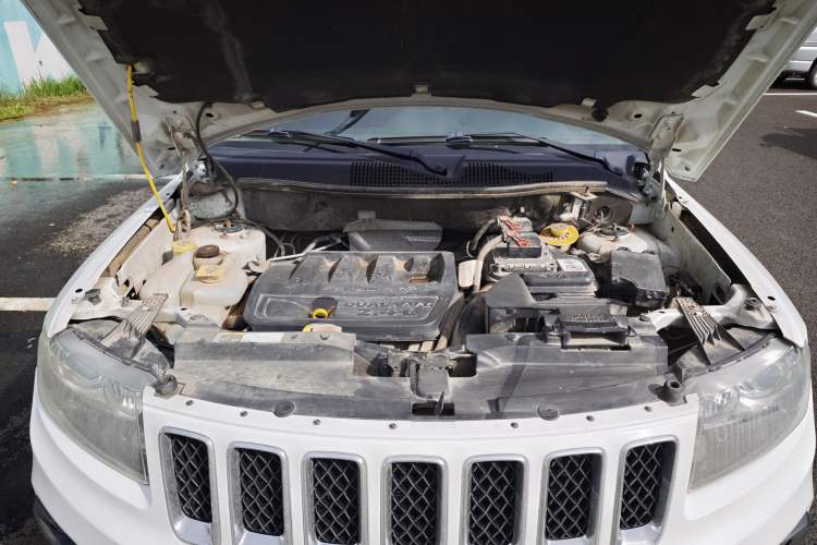 Used  Compass 2014 Revised Version 2.4L Four-Wheel Drive Comfort Edition