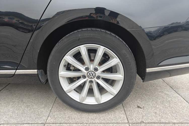 Used Volkswagen Magotan 2018 330TSI DSG Advanced Model
