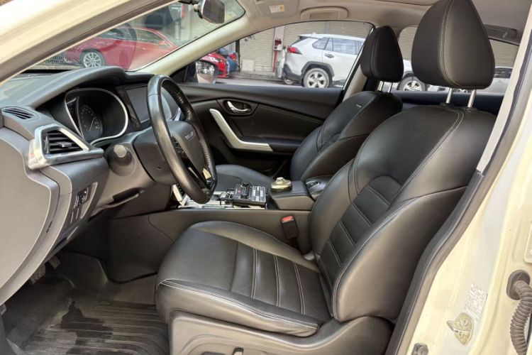 Used Venucia T90 2017 2.0L CVT Smart Edition
