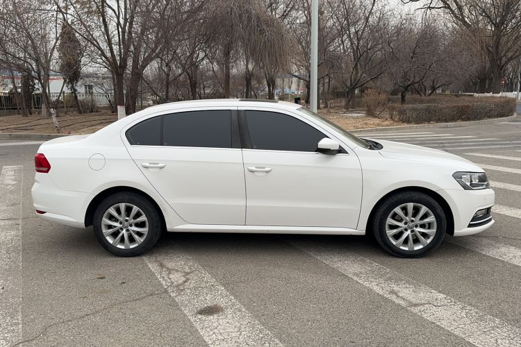 Used Volkswagen Lavida 2015 1.6L Automatic Comfort Edition