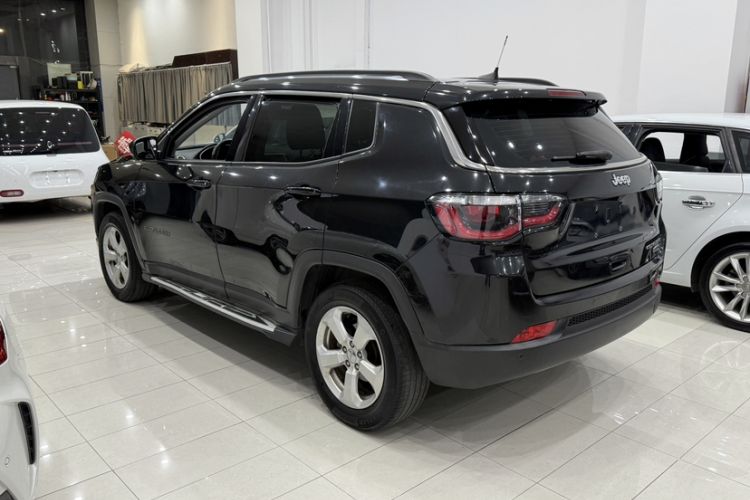 Used  Compass 2017 200T Automatic Family Edition