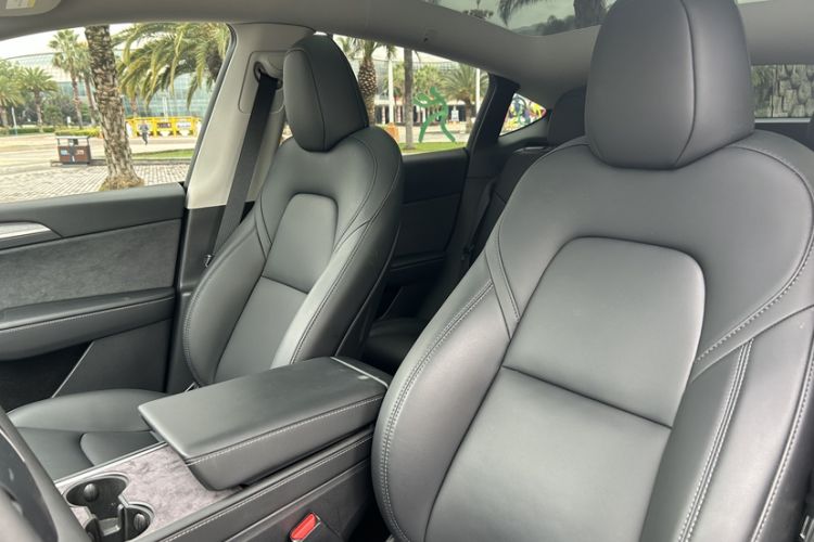 Used Tesla Model Y 2024 Rear-Wheel-Drive Version