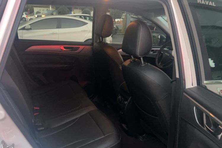 Used Haval M6 2021 PLUS 1.5T DCT Luxury Smart Connectivity Model
