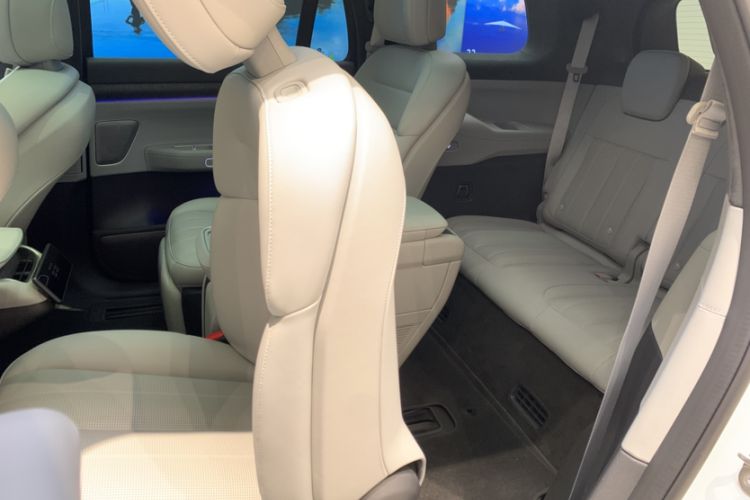 Used Nio ES8 2023 75 kWh Executive Edition