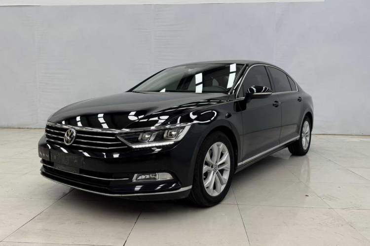 Used Volkswagen Magotan 2018 330TSI DSG Luxury Model
