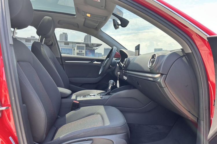 Used Audi A3 2020 Restyled Sportback 35 TFSI Entry-Level China VI Emission Standard
