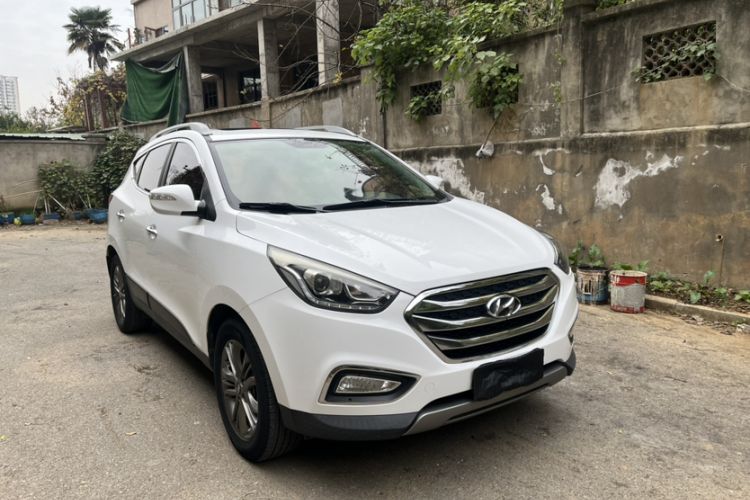 Used Hyundai ix35 2015 2.0L Automatic 2WD Smart Version China V Standard
