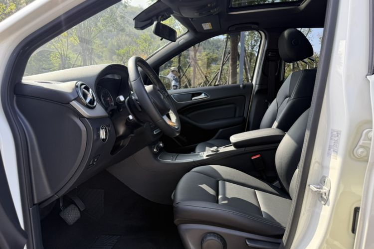 Used Mercedes-Benz B-Class 2017 B 200 Sport Edition
