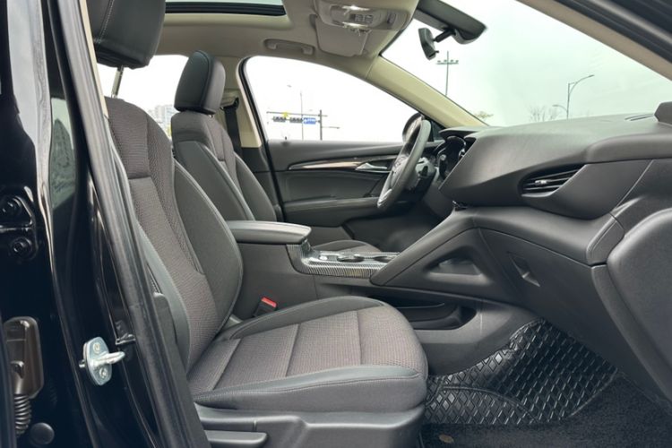 Used Buick Envision 2020 Onix S 652T Two-Wheel Drive Elite Model
