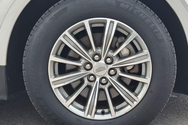 Used Cadillac XT5 2018 25T Luxury Model
