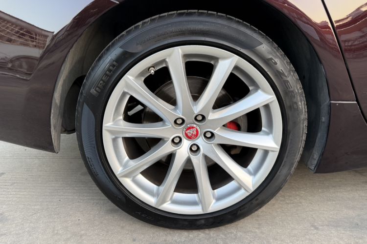 Used Jaguar XJ 2016 XJL 3.0 SC Four-Wheel Drive Panoramic Business Edition
