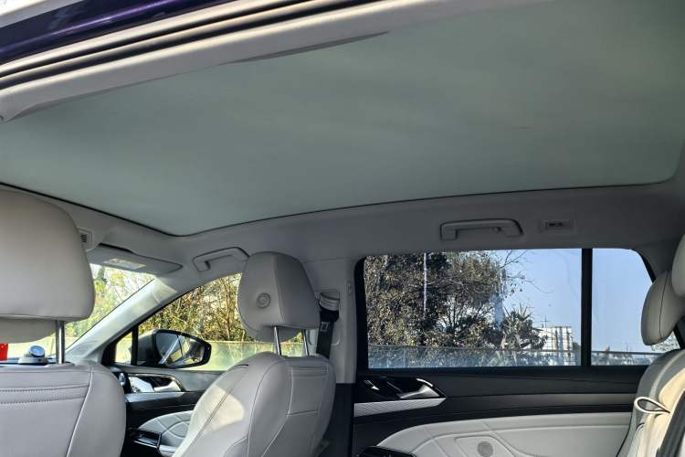 Used Volkswagen ID.6 X 2021 Pro Smart Long-Range Edition
