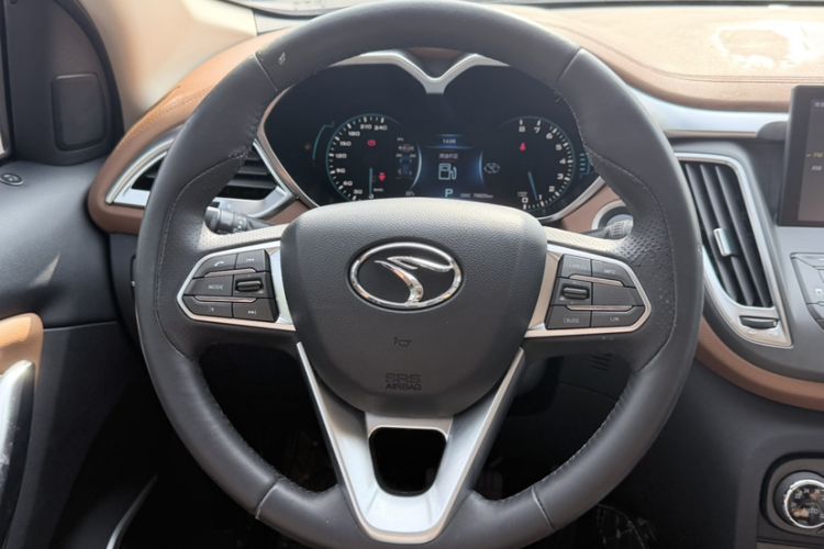 Used Soueast DX7 2017 1.5T Automatic Luxury Model
