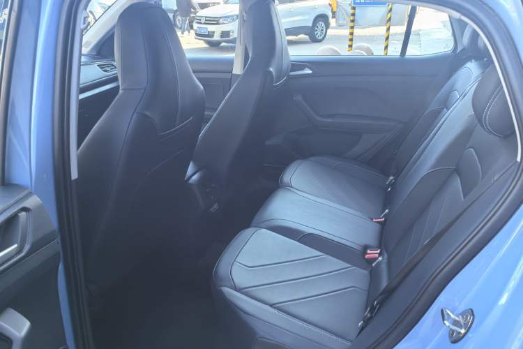 Used Volkswagen Tharu 2025 NewRui 300TSI Prestige Edition
