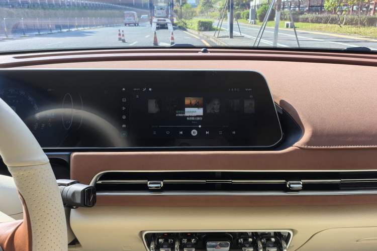 Used ORA Good Cat 2021 400km Standard Range Venus Edition Lithium Iron Phosphate