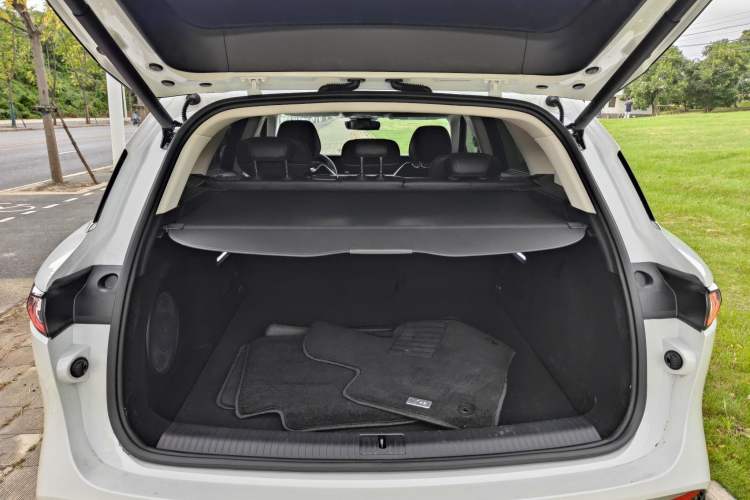 Used VOYAH FREE 2021 Four-Wheel Drive Extended-Range First Edition Commemorative Edition Exclusive Luxury Package
